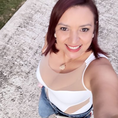 carolinmt9's tweet photo. #NuevaFotoDePerfil https://t.co/MWdXtkOfot