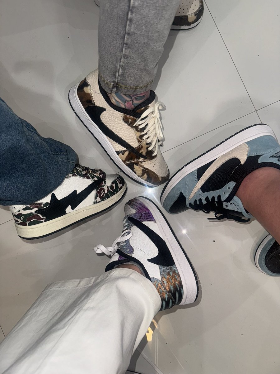 LasVegasBarbie tweet media