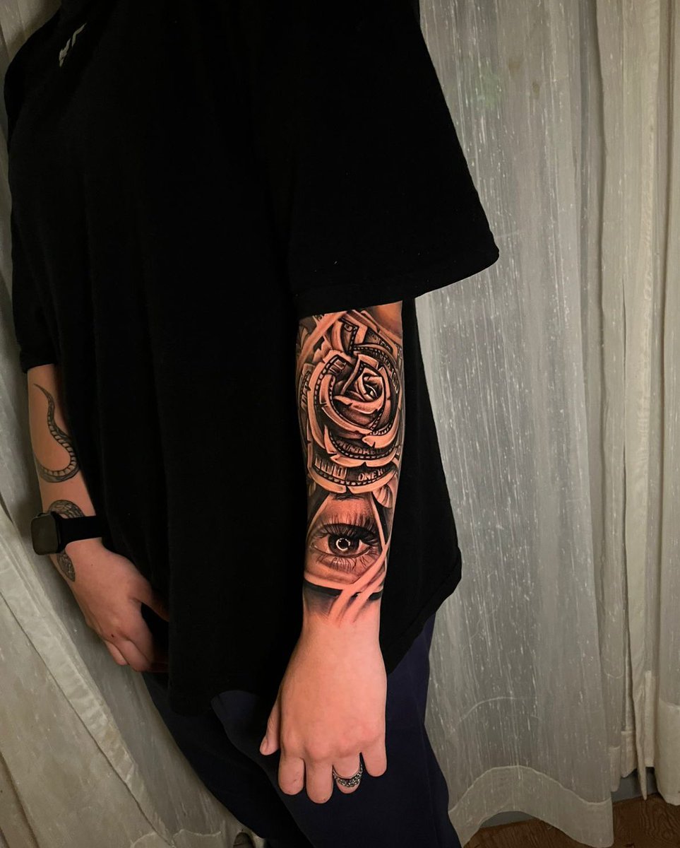 ZValecastillo's tweet photo. Actualización: se tatuó mi ojito 🥹 https://t.co/AyeHHzHaSs