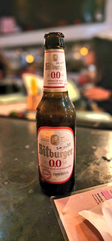 MissFunnyGuy's tweet image. The German in me had to try this non-alcoholic #Bitburger 
 Well done my Krauts! #probst 
[ @culvercityff opening night ]