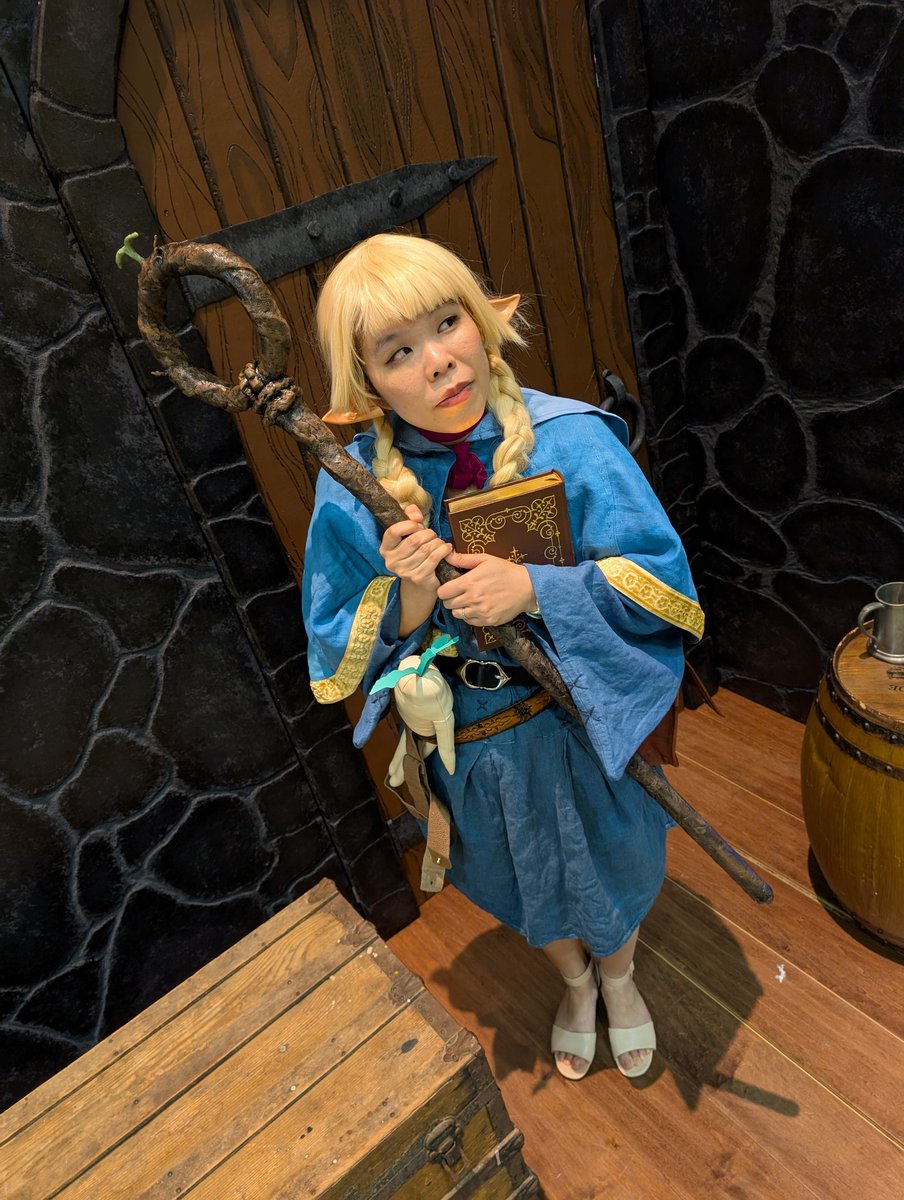timeywimeytime's tweet photo. I made the dress to wear to AF and it came out a lot better than me wearing my old Kiki dress. And this dungeon set was perf 👌 https://t.co/RMEk7iOrHx