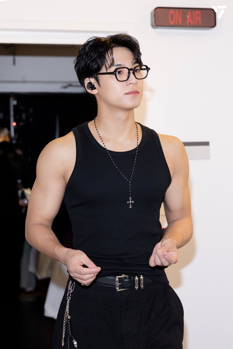 Mingyu (@kimpming) on Twitter photo 