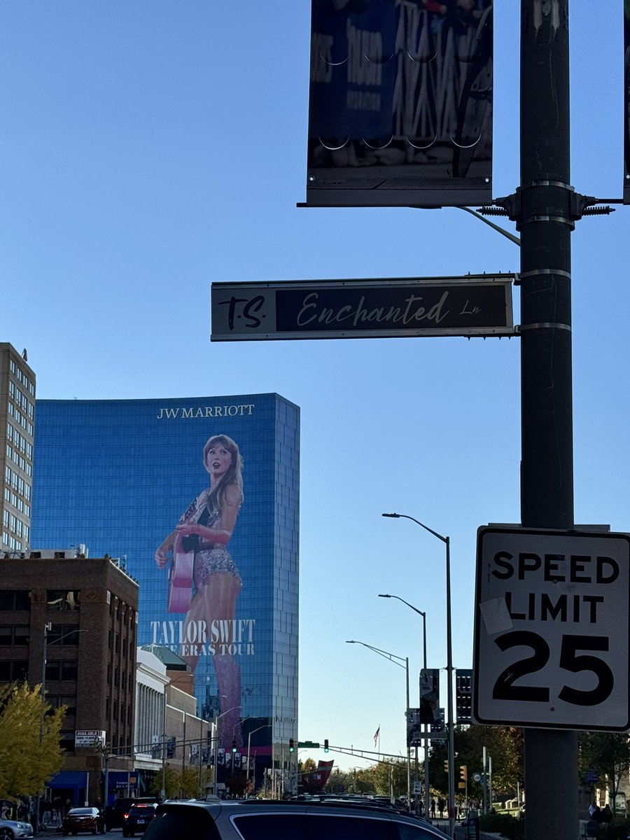 Joel0917's tweet photo. What a great 18 month adventure this put my family on. From traveling from Michigan to Los Angeles to see the tour then my daughter going to Miami and taking my son to Toronto.I’ve had the time of my life fighting dragons with you!! #longlive #TSTheErasTour https://t.co/ijRkO34cAR