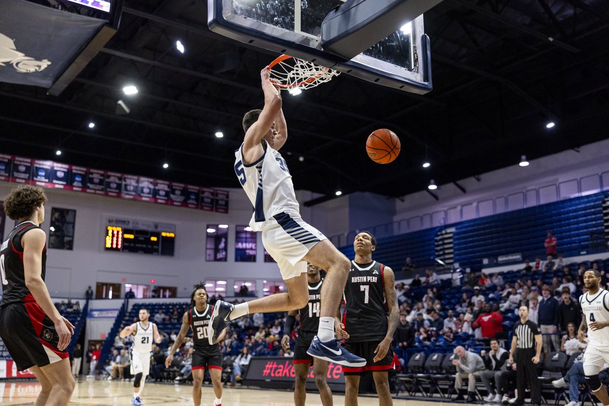 Riley Allenspach vs. Austin Peay (12/8).

Off the bench. 19 MIN, 15 PTS, 3 REB.