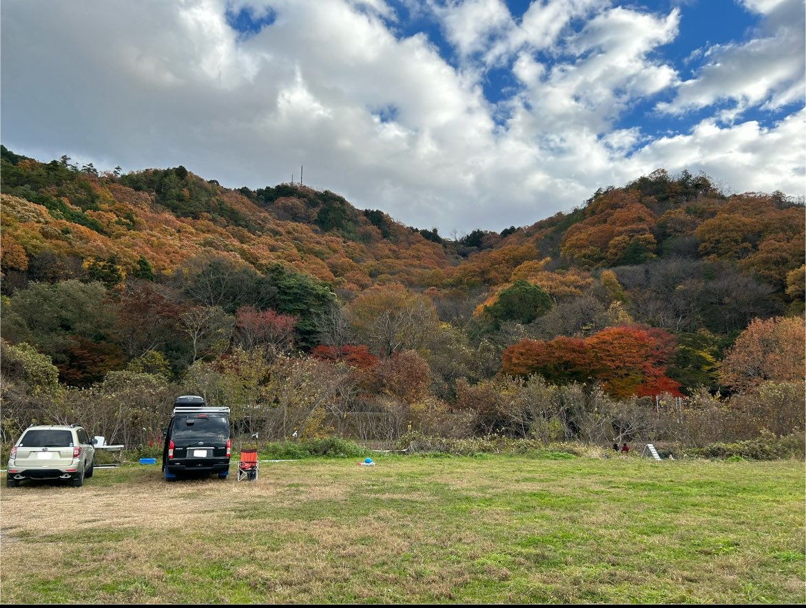 Zéphyrのホームエリア荒神山、やっと紅葉ピークですね😊

#ハンググライダー
#彦根
#荒神山
#琵琶湖
#BIWAKO
#ゼフィール
#hangglider