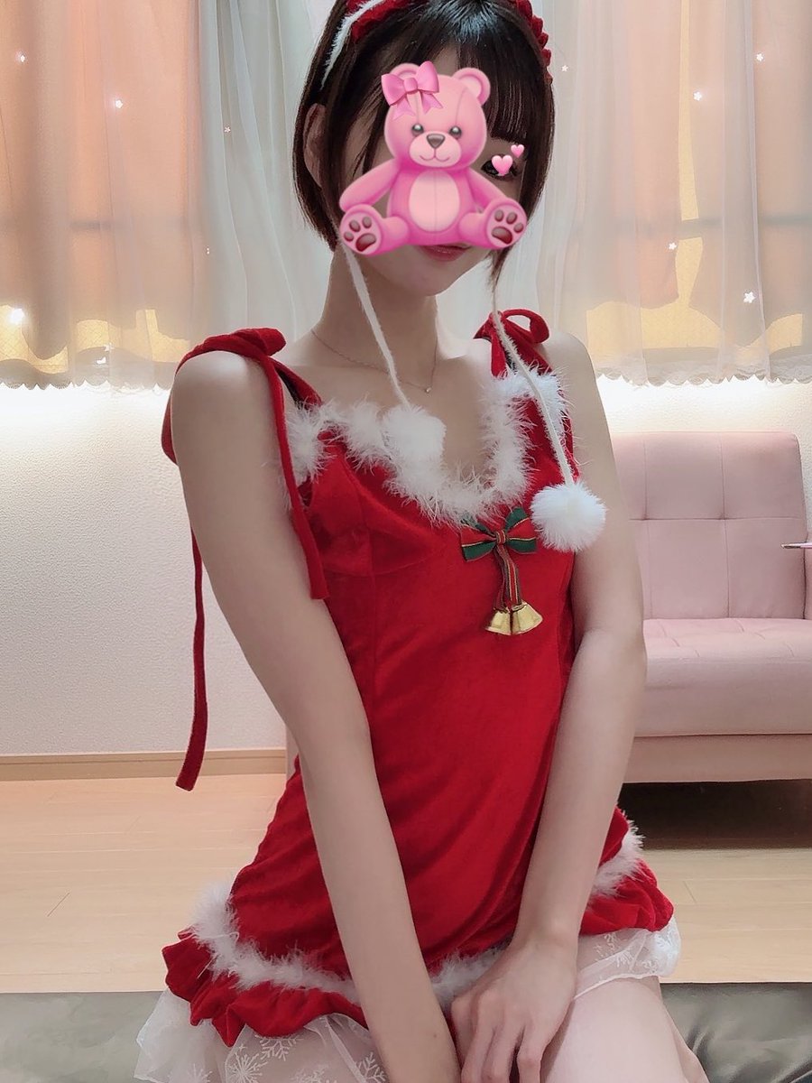 出勤しましたっ☺️
もうすぐクリスマスだね～🎄.*

髪の毛ショートになったから
見に来てくれたら嬉しいです💓💓