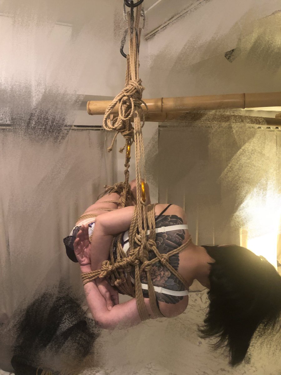 kotoha0716's tweet photo. 縛られるの耐えれなすぎきて
悔しかった…泣 https://t.co/u4LTaUsPZe