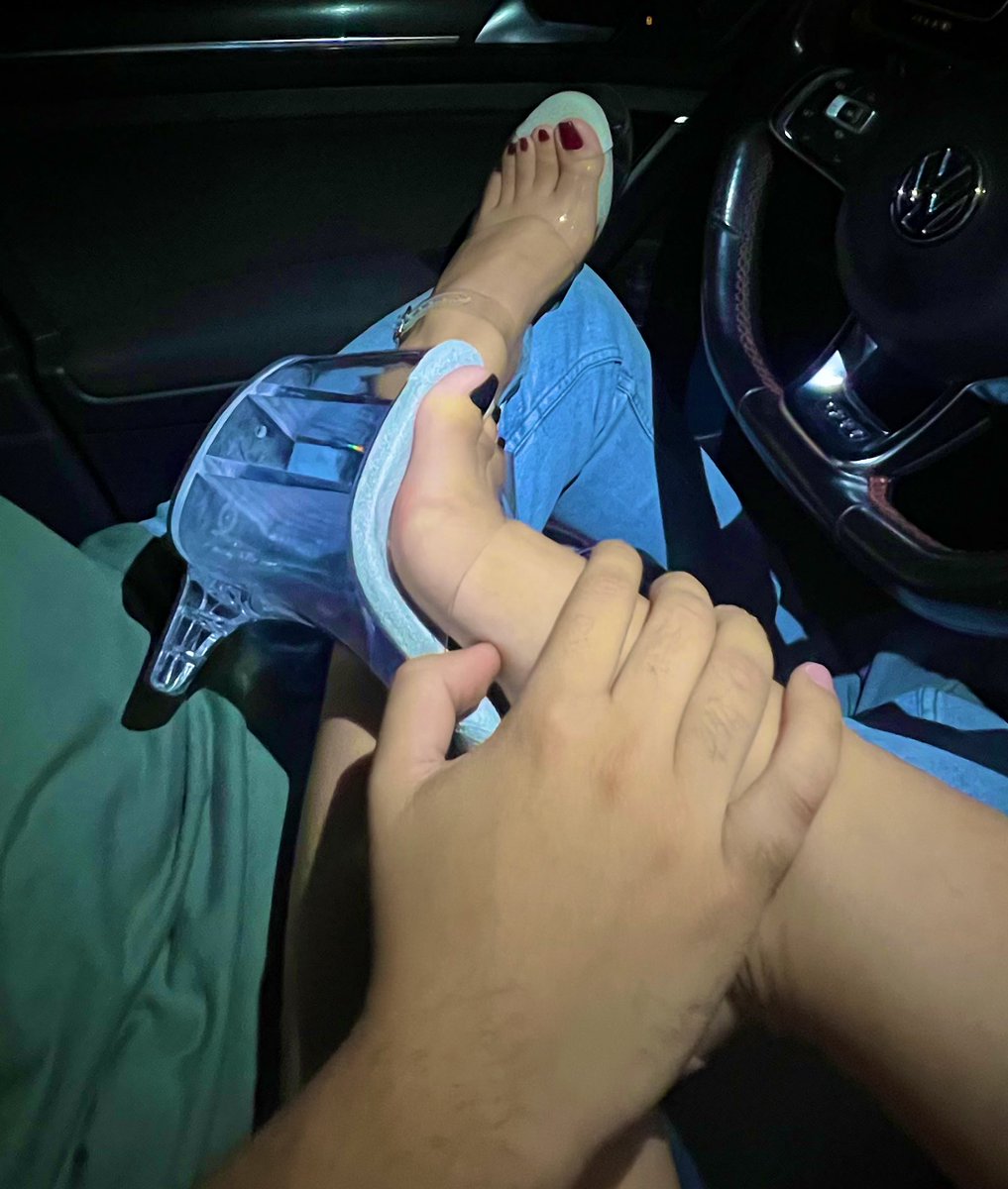 fobsession_'s tweet photo. New heels without heels 🫣🤤🔥

#8inch #pleaser #feet #heeless #newheels https://t.co/gB7gqQq53a