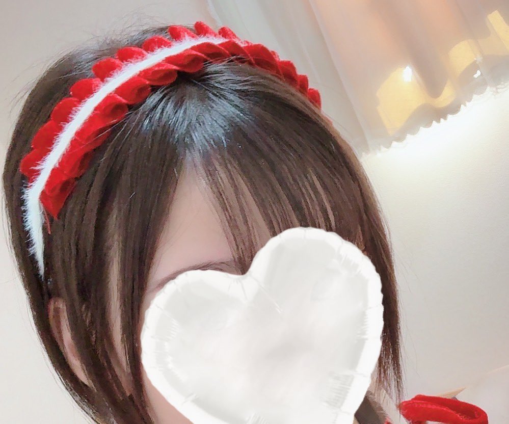 これ、カチューシャかと思ったら
首につけるやつだったみたい🤣wwww