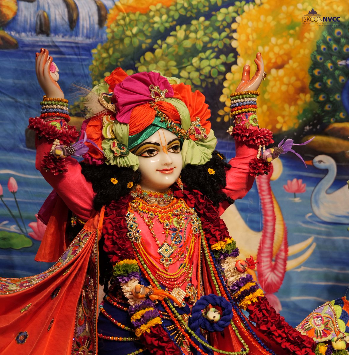 ISKCONPune's tweet photo. 🙏🏽Today's Darshan 📿 🗓09-12-2024🙏
🌷Sri Sri Gaur Nitai🌷
🚩@ISKCONNVCCPune🚩
.
.
#ISKCONNVCC #ISKCONPune #ISKCONNVCCPune #ISKCON #9thdecember #9thdecember2024 #Monday #Harinaamsankirtan #Radheshyamdas #Radheradhe #Sankirtan #Kirtan #Vrindavan #Mayapur #Prabhupada #GVE https://t.co/DbfxvMHFxA