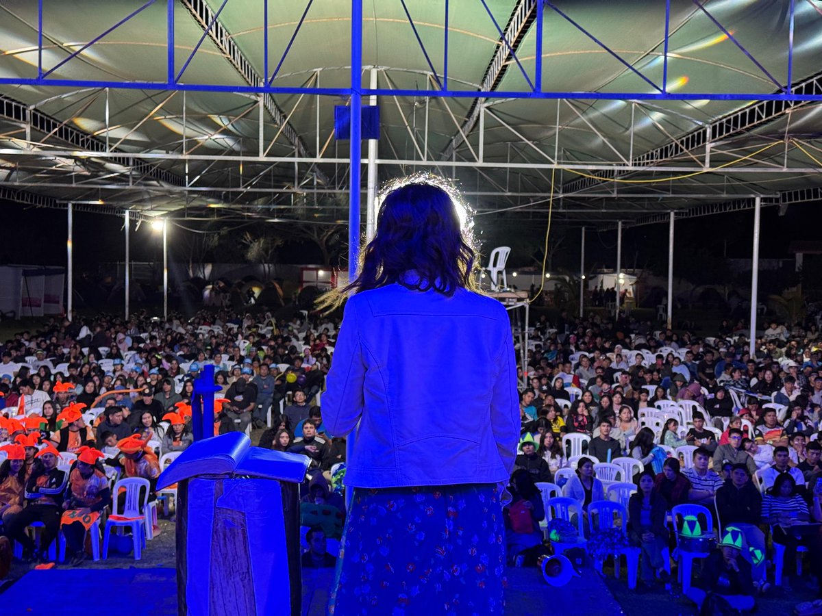 AdventistasANoP's tweet photo. ✨El Campamento #MARANATA estuvo lleno de momentos especiales, en los que 8 jóvenes eligieron entregar sus vidas a Jesús a través del bautismo.🫶🏻🙏🏻 #RID #NuevasGeneraciones https://t.co/vDUCEOEcqn