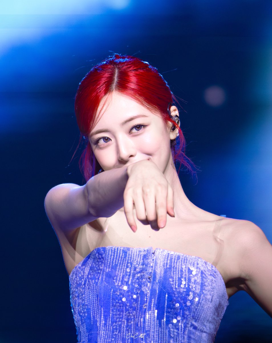 ChoCollect__'s tweet photo. 240424 BORN TO BE in London
HBD YUNA🧚🏻‍♀️💝

#ITZY #YUNA #신유나
#HappyYunaDay #유나
#너_예뻐_신유나_생일축하해
#ITZ_YUNA_DAY https://t.co/1A0g85xfqT