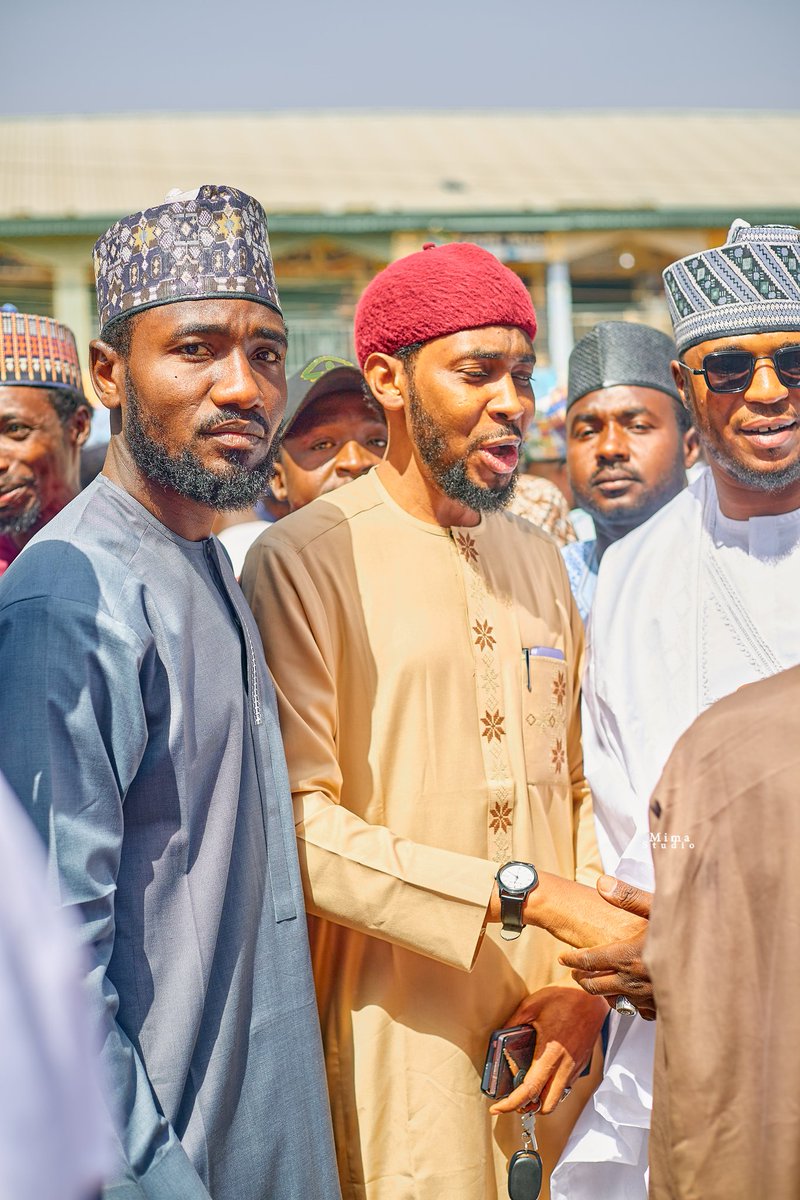 aghangee's tweet photo. Ahmad Abdulrashid Chindo muna taya ka murna a Auren ka Allah Ubangiji yasaka Al'barka ya bayar da zuru'a mai Al'barka. https://t.co/ocGJRHefbg
