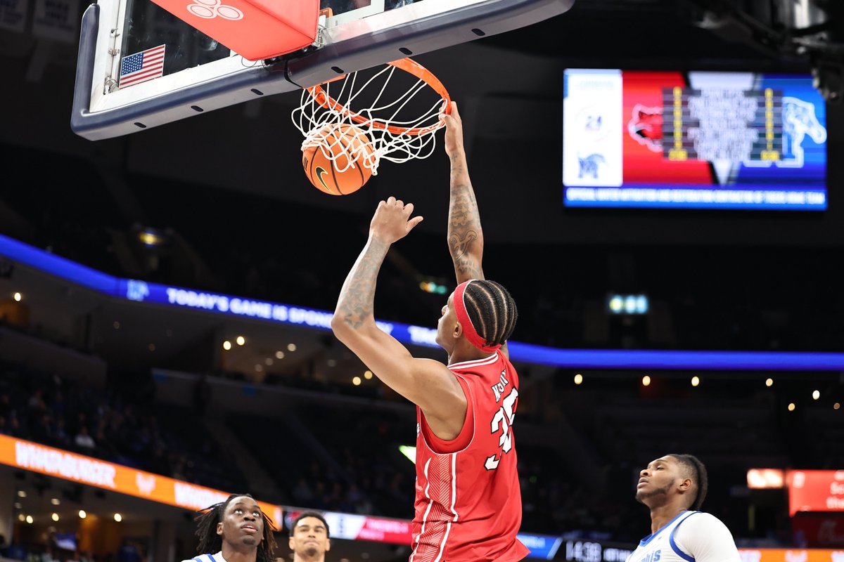 ArkansasState's tweet photo. 𝑻𝑰𝑮𝑬𝑹𝑺 𝑻𝑨𝑴𝑬𝑫.
The Red Wolves earn their highest hoops upset in history by taking down #16 Memphis by a score of 85 to 72.
#GTTL | #WolvesUp https://t.co/S1u0IozfKI