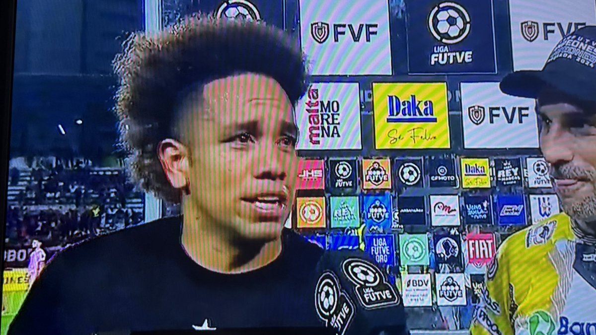 Maurice Cova “Más que querer ser feliz yo, quería hacer feliz a la gente de mi pueblo, agradecido con Dios con mi abuela que está en el cielo que hoy está cumpliendo 90 años, nadie se imagina lo grande que es este equipo”