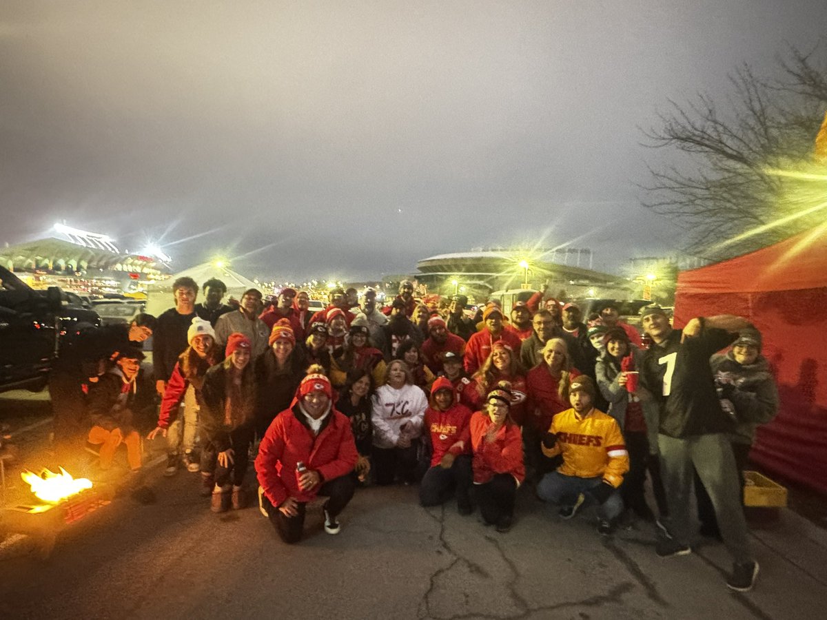 CoachSwatek's tweet photo. We’ve been waiting all YEAR for #sundaynightfootball
#ChiefsKingdom https://t.co/OYW3Ox4ySc