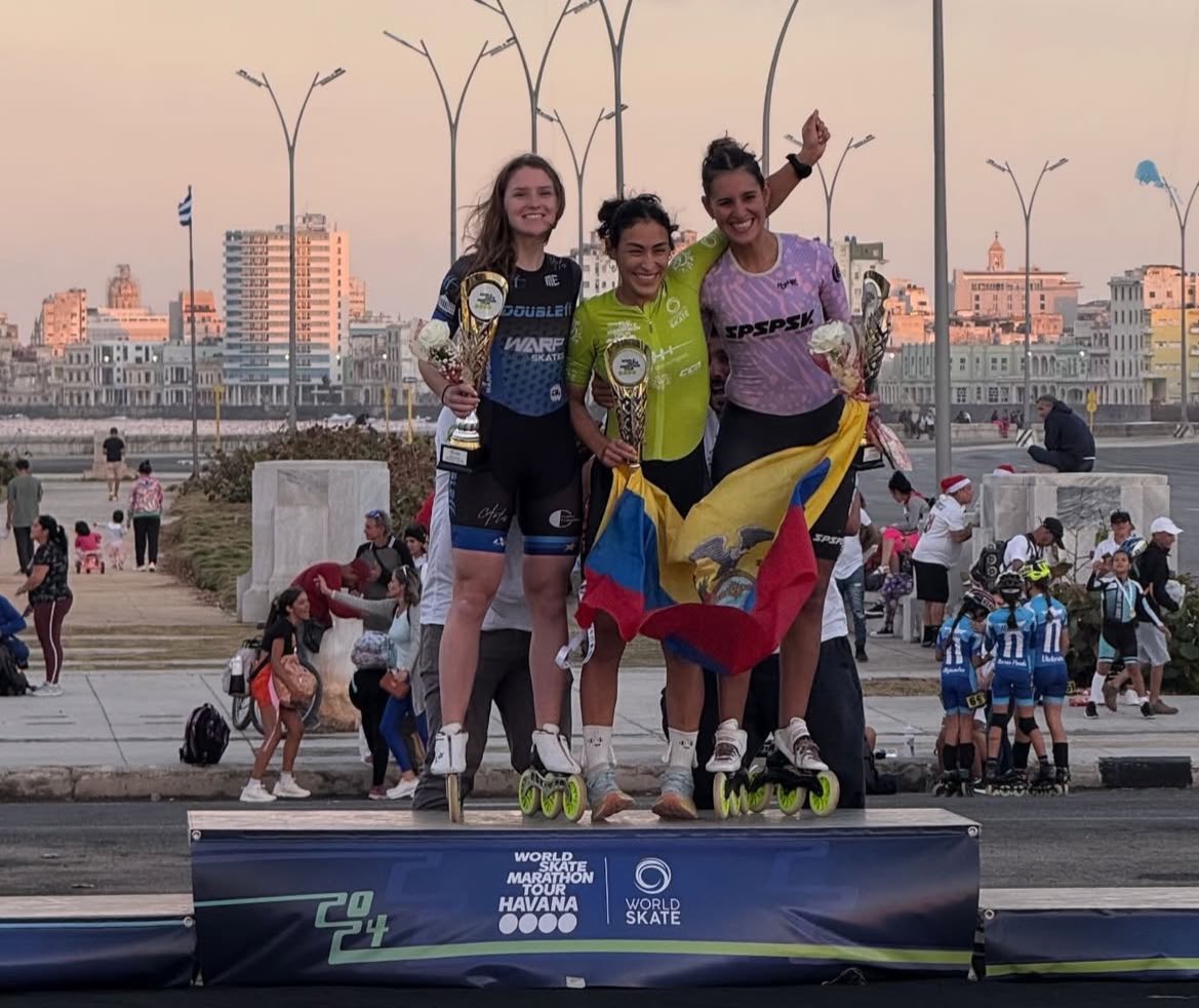 Gaby Vargas se acaba de coronar como la primera campeona mundial de la maratón de patinaje 🥹🛼🇪🇨 

¡Qué año para el deporte ecuatoriano!