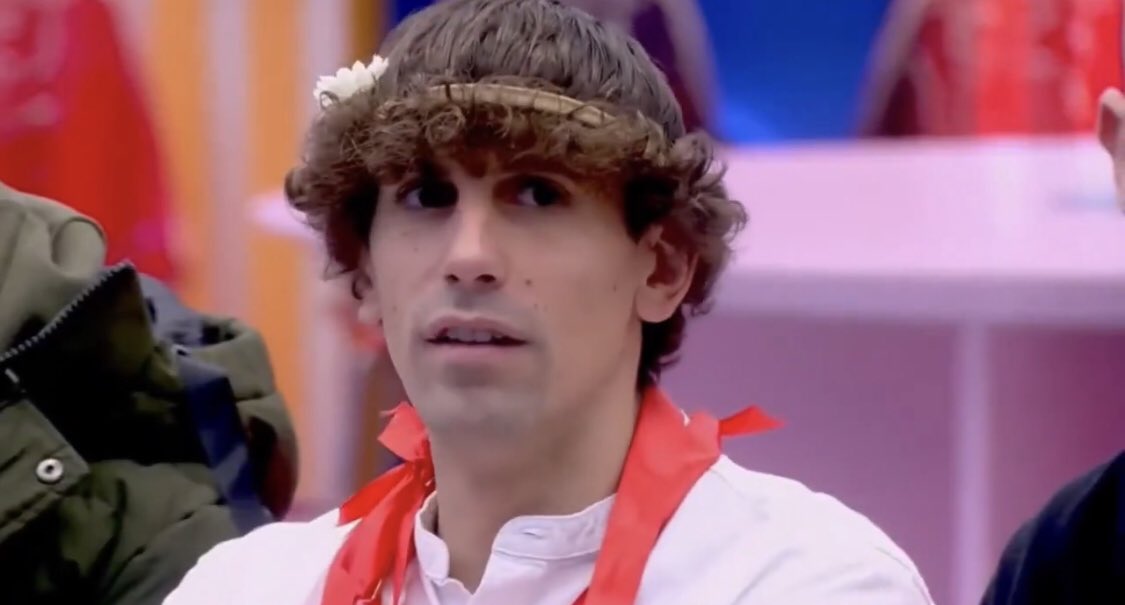 missdxrkness's tweet photo. En esta vida hay que saber perder y ganar, aceptar tus virtudes y tus defectos, y sobre todo afrontar las críticas si las das

Por eso Oscar es finalista y Maica expulsada 
#GHDBT14 https://t.co/zB1JuznCYT