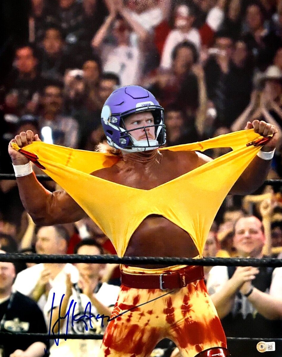 purplebuckeye's tweet photo. Me in March vs. me today #Skol #Vikings #SAMVP https://t.co/uk6YcudVzP