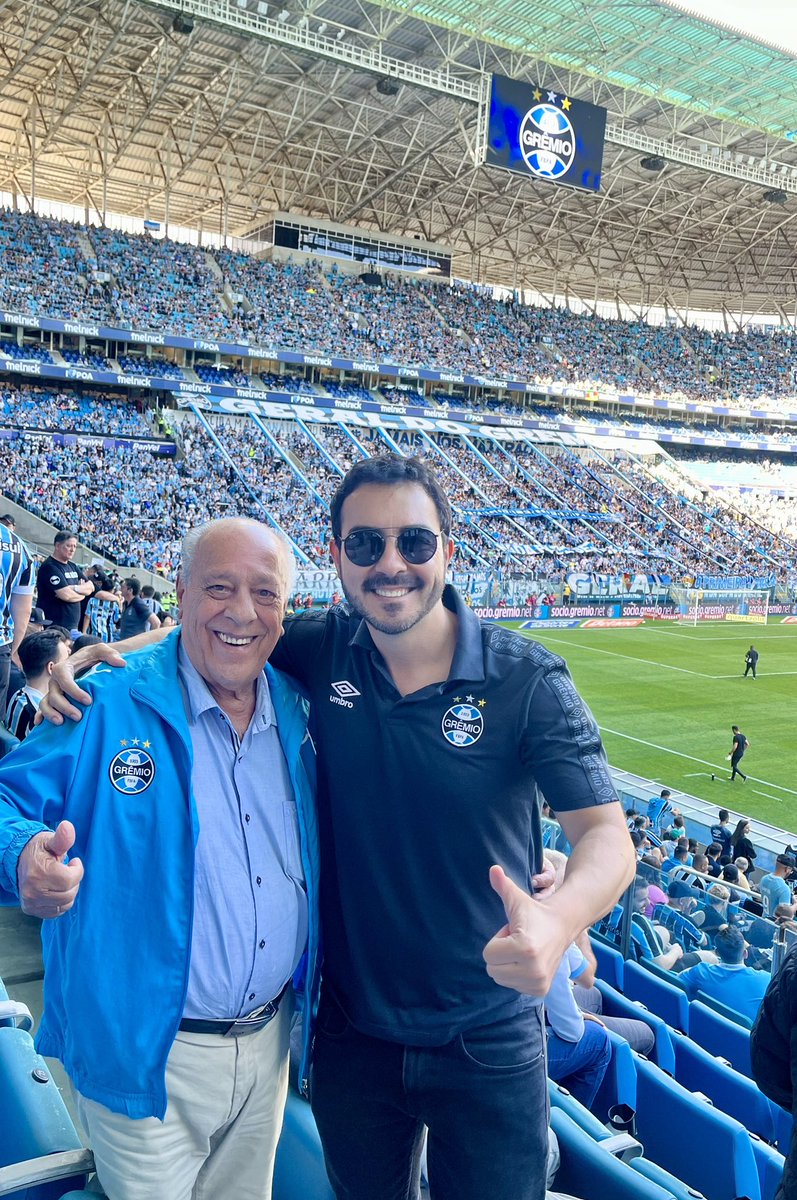 gfbpaAndre's tweet photo. Mais uma temporada no futebol gaúcho e do Grêmio encerrada. O Grêmio não esteve à altura das suas tradições. A atual gestão terá que reformular totalmente o departamento de futebol. Seguiremos na cobrança forte dentro do Conselho Deliberativo. 
Nada Pode Ser Maior 🇪🇪 https://t.co/hxtgQXIcRE