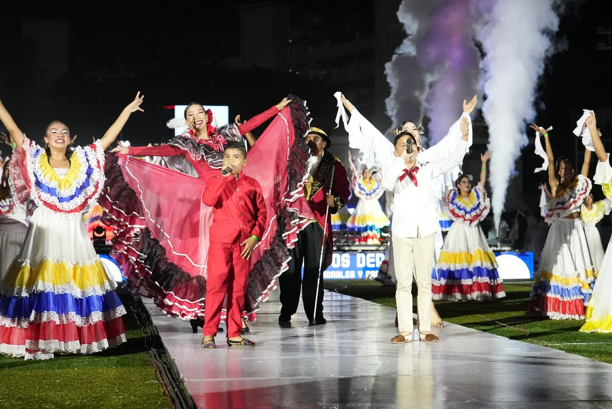 MijpVzla's tweet image. #AHORA || Vpdte. Sectorial Cap. @Dcabellor: “Hace 8 días estábamos en Maturín, dando inicio a estos juegos, vimos un desfile extraordinario de los y las atletas, vimos la emoción en cada uno de los deportistas que estaban ahí” 

#8DIC