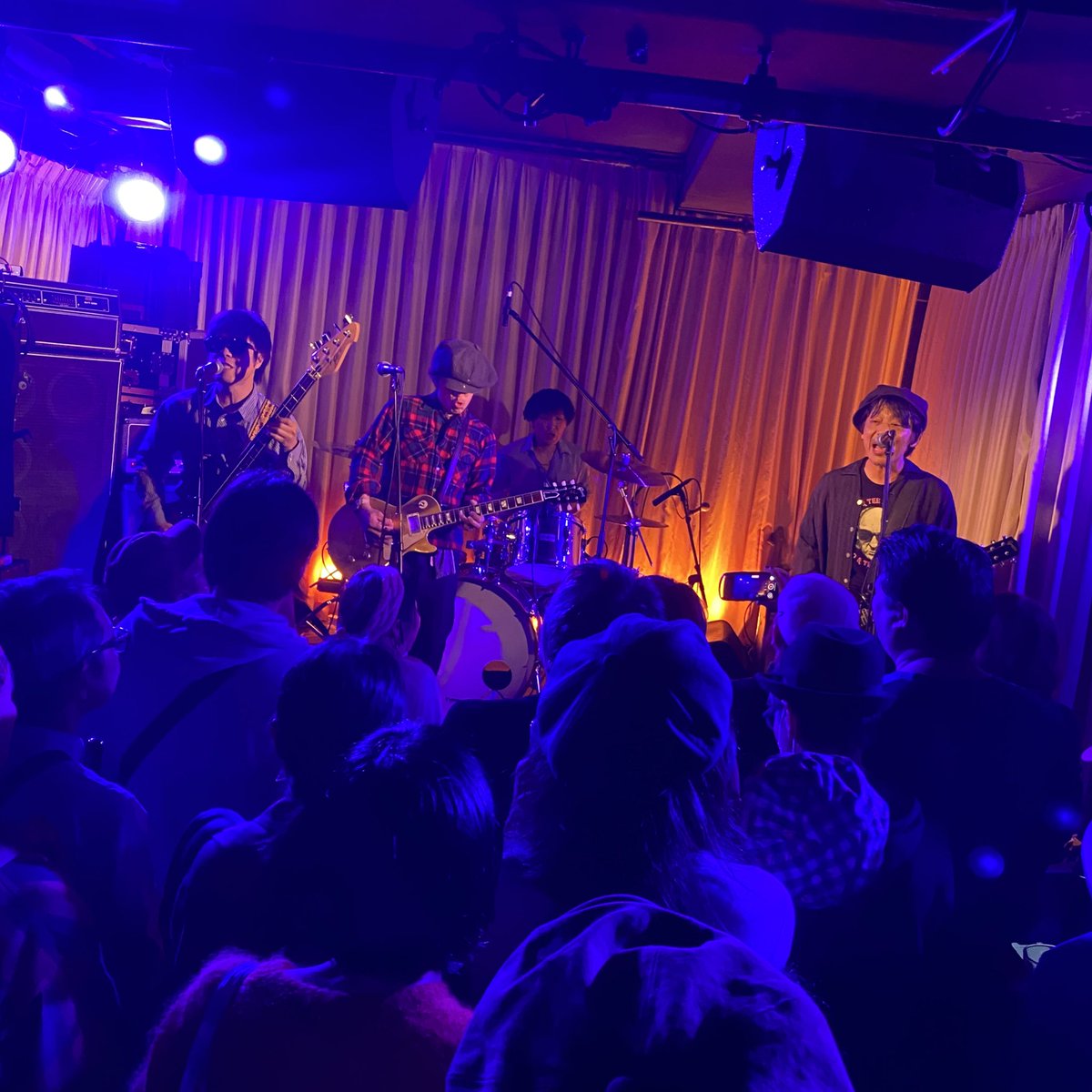 ajitomaster's tweet photo. 半年以上前からスケジュールに入れていたライブ！
宮崎のラモーン先輩率いる”The PLUSONES”とロック＆パンク仲間のKoji率いる”RANGSTEEN” 
最高にイカしてたぜ！
次は俺たちだ！
にしても、宮崎また行きたい病…

#theplusones #rangsteen https://t.co/quEMJQ8ldR