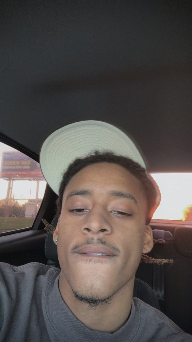 WatchYaHoeMane's tweet photo. Haven’t showed my face inna while 💫🤗 https://t.co/jb8GdA7bR7