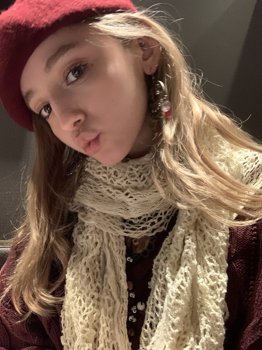 esasında aynı kişiyiz