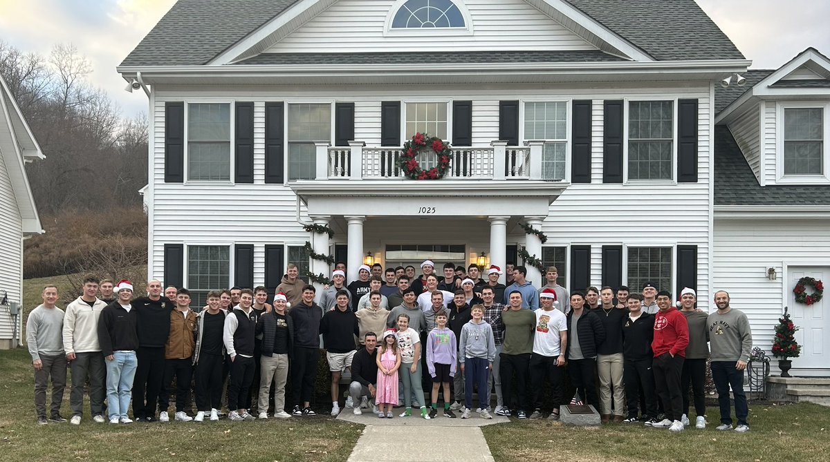 Holiday Party for <a href="/ArmyWP_Baseball/">Army Baseball</a>! #BeatEveryone