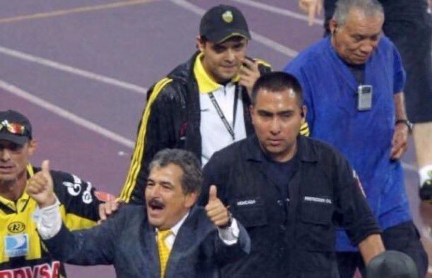 QuirozAnderson's tweet photo. Los 9 Dts que le han dado las 11 estrellas al @DvoTachira 

🇺🇾 🇻🇪 E Beracochea 1979 1981
🇺🇾 🇻🇪Carlos Moreno  1984 1986
🇺🇾 🇻🇪 Walter Roque 2000
🇦🇷 🇻🇪 Carlos Maldonado 2008
🇨🇴 Jorge L Pinto 2011
🇻🇪 Daniel Farías 2015
🇻🇪 Juan Tolisano 2021
🇻🇪 Eduardo Saragó 2023
🇻🇪 Pérez Greco 2024 https://t.co/qcJ1Xf0tR4