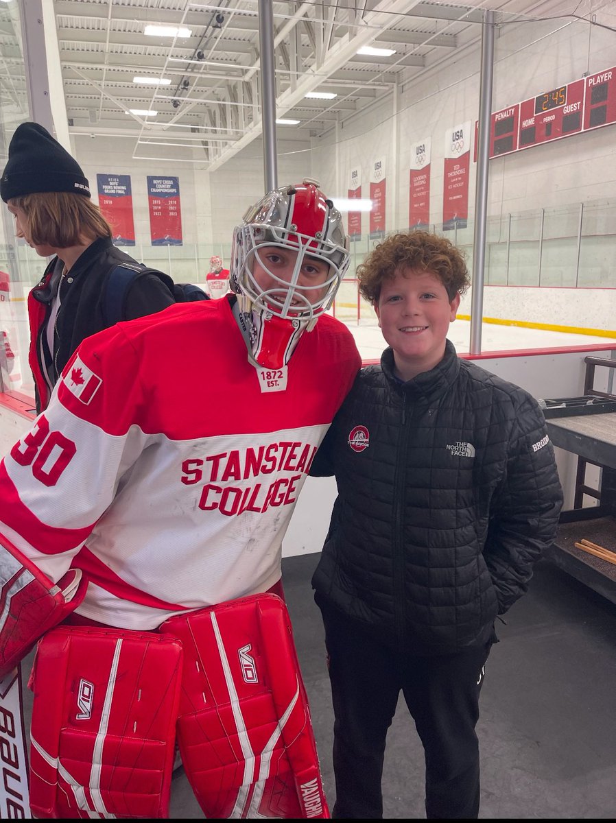 ShieldGoalies's tweet photo. From Newfoundland to the US 🇺🇸🇨🇦
Two Shield goalies, one playing the game, the other waiting just to see him after. 🥅🤝
This is what makes our goalie community special—supporting each other on and off the ice! 🧡
#ShieldFamily #GoalieUnion #FromNLToTheWorld #BeTheShield https://t.co/bulepBvSjq