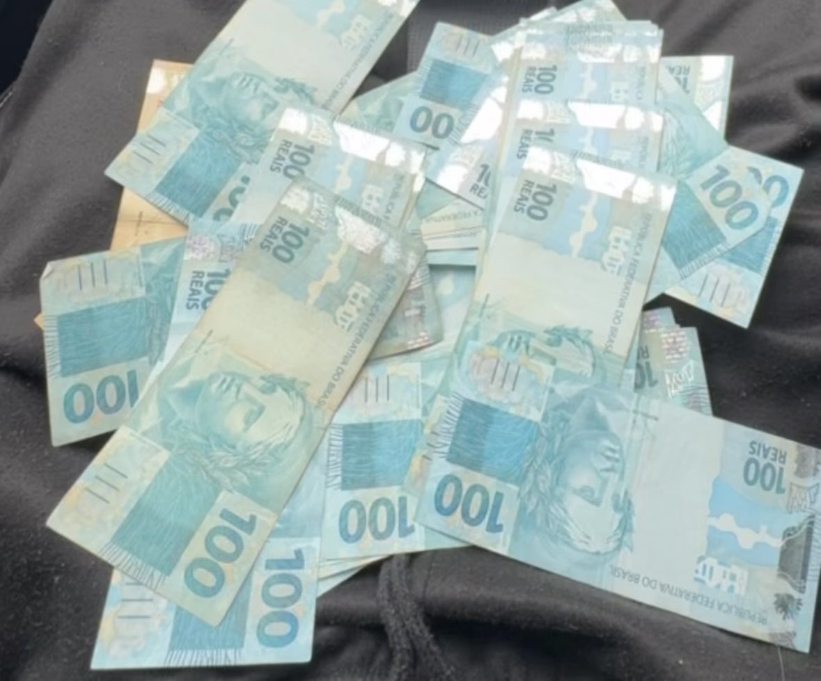 NÃO PULE OU NÃO VAI ACONTECER!!
Vim te avisar novamente: dia 09/12/2024, você ganhará UM GRANDE DINHEIRO que a muito tempo espera, é só curtir esta mensagem e acontecerá. Comente 'AXÉ'