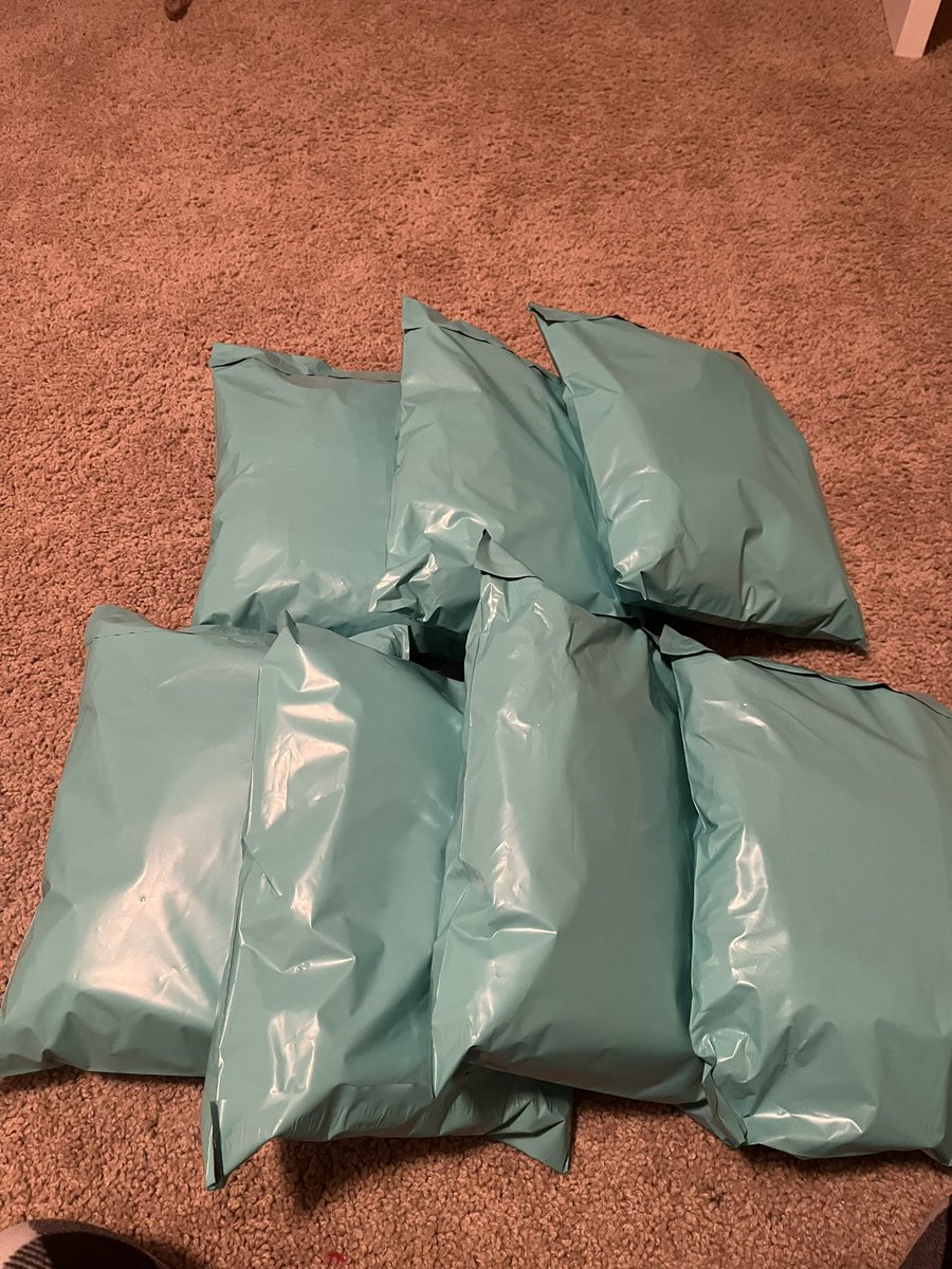 I had a productive weekend of crocheting! 🧶 Completed and packed 7 orders only 3 orders left 🙂