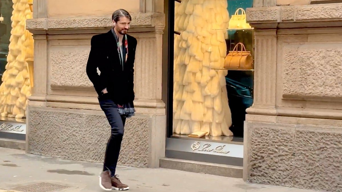 nori_miya's tweet photo. 🍕WINTER 2025❄️MILAN STREET FASHION 🇮🇹STYLISH &amp; EXPENSIVE WINTER OUTFITS #vanityfair #milanstreetstyle https://t.co/U4PTj27QoN https://t.co/4yV6E6Mfqr