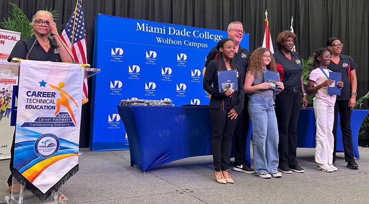 HoraceMannmdcps's tweet photo. Our students won FIRST PLACE in the Elevator Speech &amp; Super Mario Smash Brothers competition at the Innovative CTE 2024 @MDCollege 🎉🎉🎉Thank you to our amazing @KRStokes16 She’s one of the best educators in @MDCPS @MDCPSCentral @SuptDotres @MsSwainCRO #MDCPSYOURBESTCHOICE https://t.co/repr8QVLL0