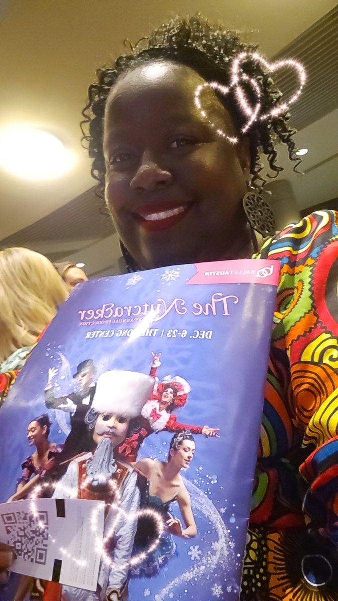 ctwilliams83's tweet photo. Great time at the @longcenter  for @BalletAustin #NUTCRACKERATX Happy to spend time with my fellow theater lover and friend, Soror Zelma for this amazing performance.. https://t.co/kE2aIuglQw
