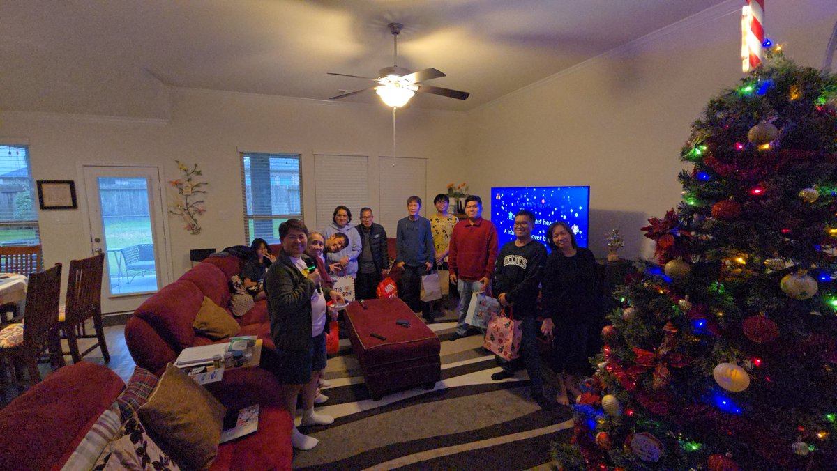 electrixiety's tweet photo. 🎄 https://t.co/jt4C7VJoFq