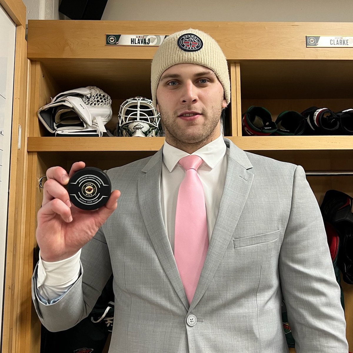 1st AHL win = ✅
Congrats Sammy!🥳
#ItStartsInDSM