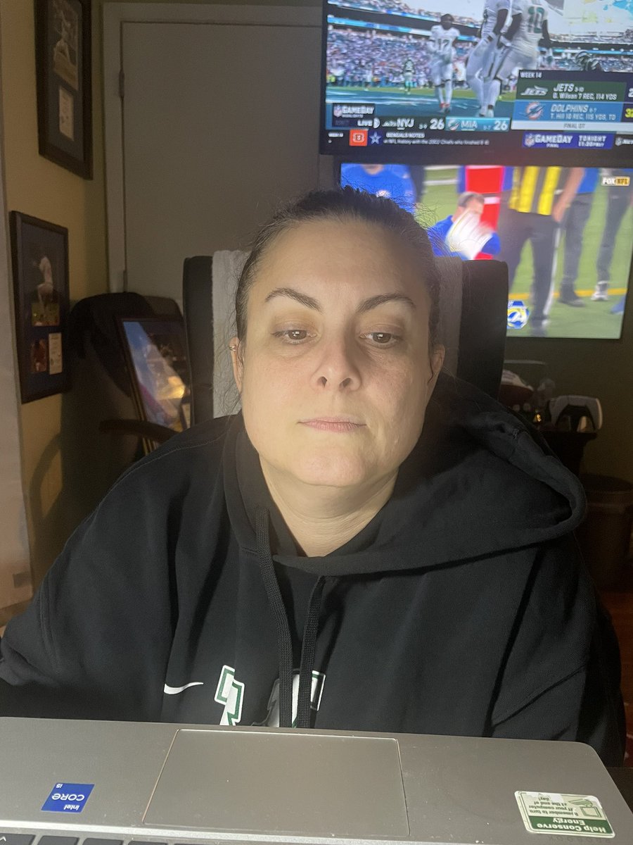 jleee74's tweet photo. Proof Reading Scouting Report For STATE CHAMPIONSHIP GAME!!!
#FEM
#Boss
#MyBoo https://t.co/554Yfvtfw3