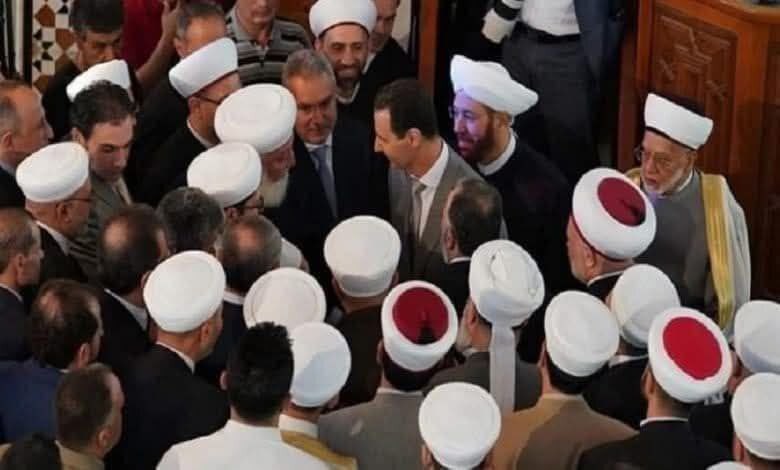 Omar_Madaniah's tweet photo. هرب بشار الاسد تاركاً خلفه عمائم السفاله، الذين تركوا دعوة الناس لله والدين ، وعملوا على دعوة الناس على عبادة بشار الرجيم https://t.co/irlD9q4uTI