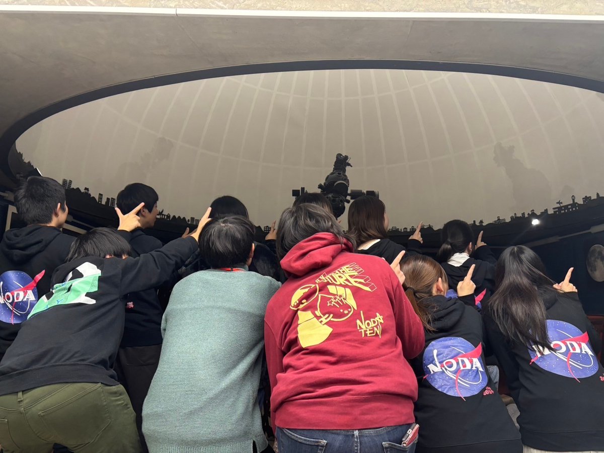 kashiwap's tweet photo. 12/7と12/8に、のだてんが星のお話をしてくれました。冬の星空、古代メソポタミアのお話、南半球の星空・・普段の柏プラネタリウムと違う雰囲気の素晴らしい時間でした🌟 https://t.co/l4KHlcOxWG