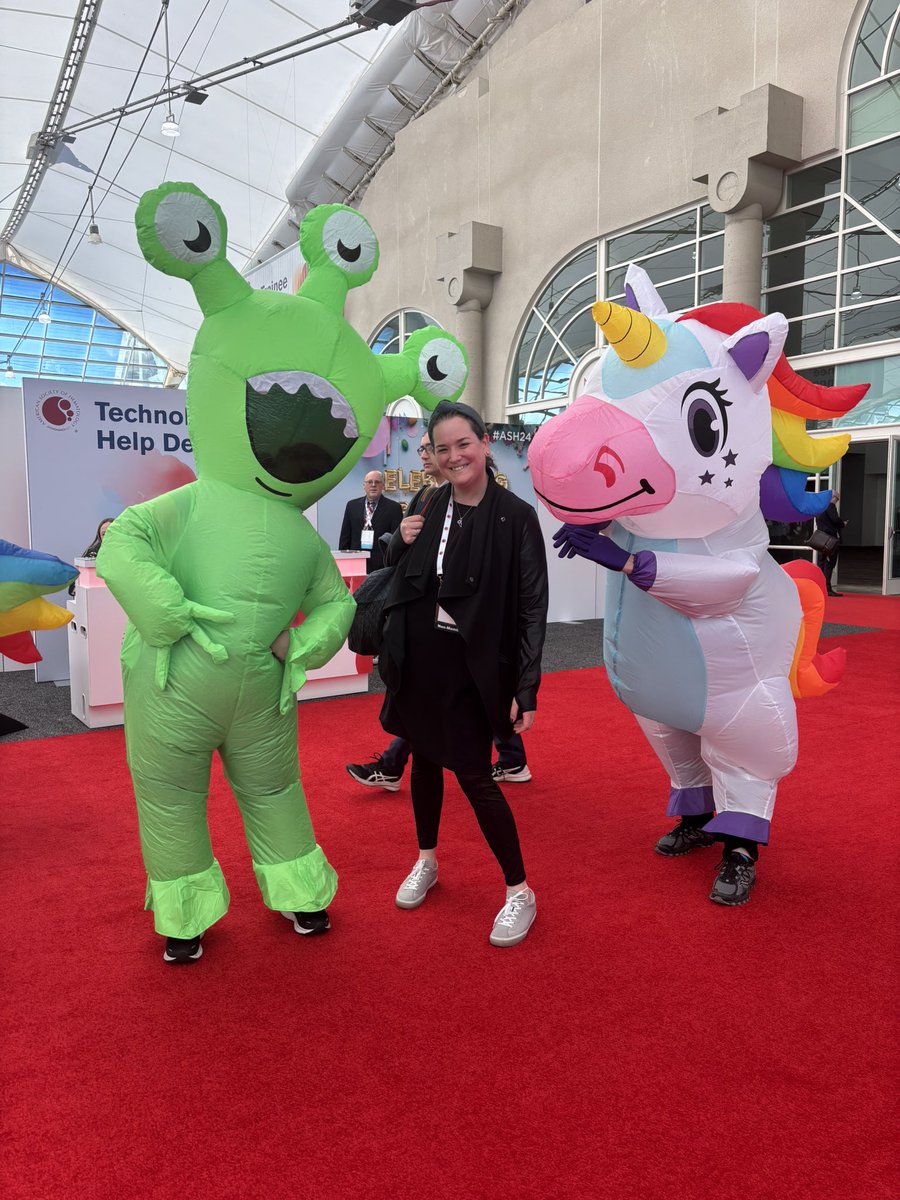 StiefMd's tweet photo. @PedsHemeDoc Made some friends https://t.co/nzxR9AIW6M