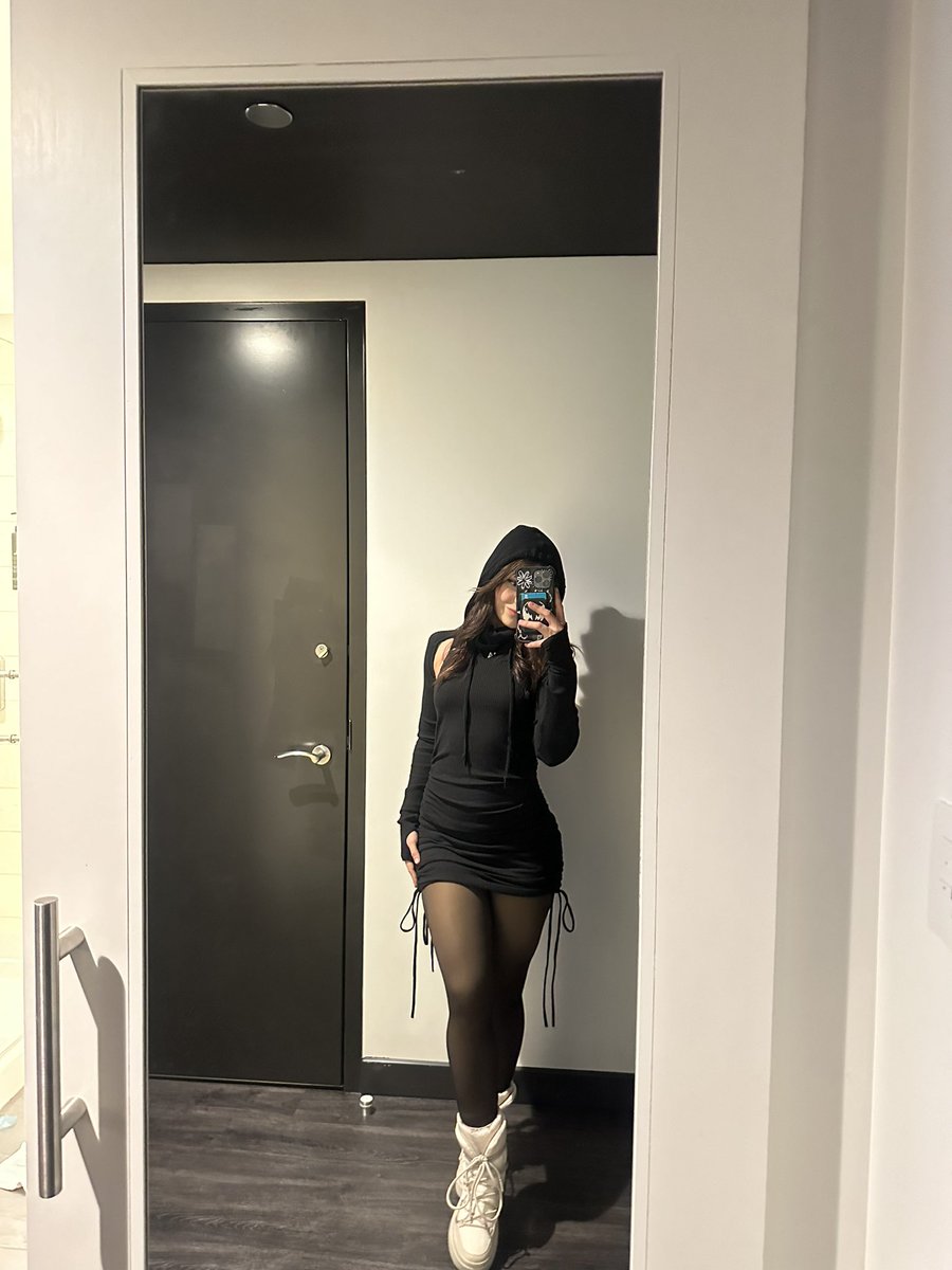 mi outfit para los simones 🤞🏼🖤💓