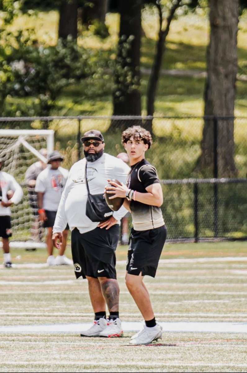 KMercorelli's tweet image. Words cannot express the shock and sadness I feel right now. I am devastated by the recent passing of my coaches.I hope I can live up to their expectations and make them proud. My life will never be the same without them. RIP Lamar McKnight and Brad Cunningham🙏