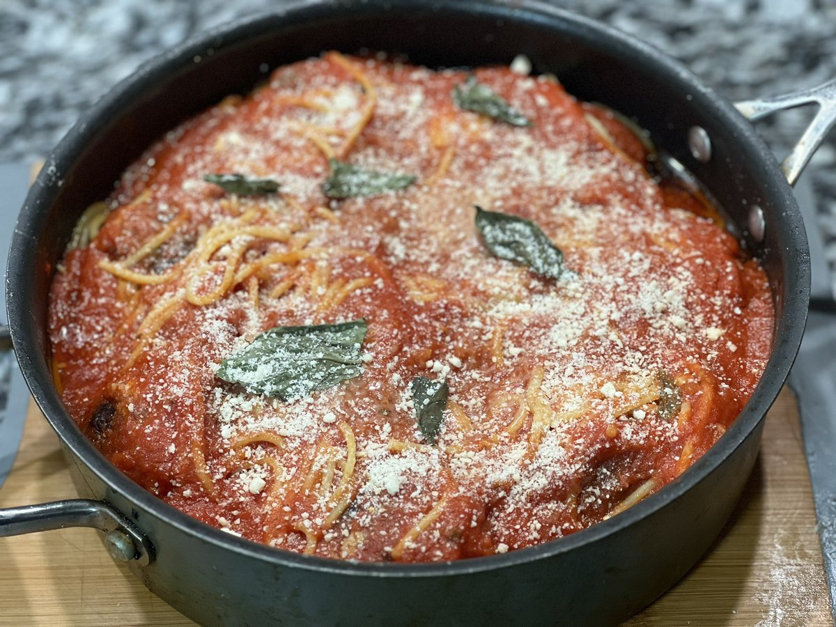 Eric Peterson tweet media