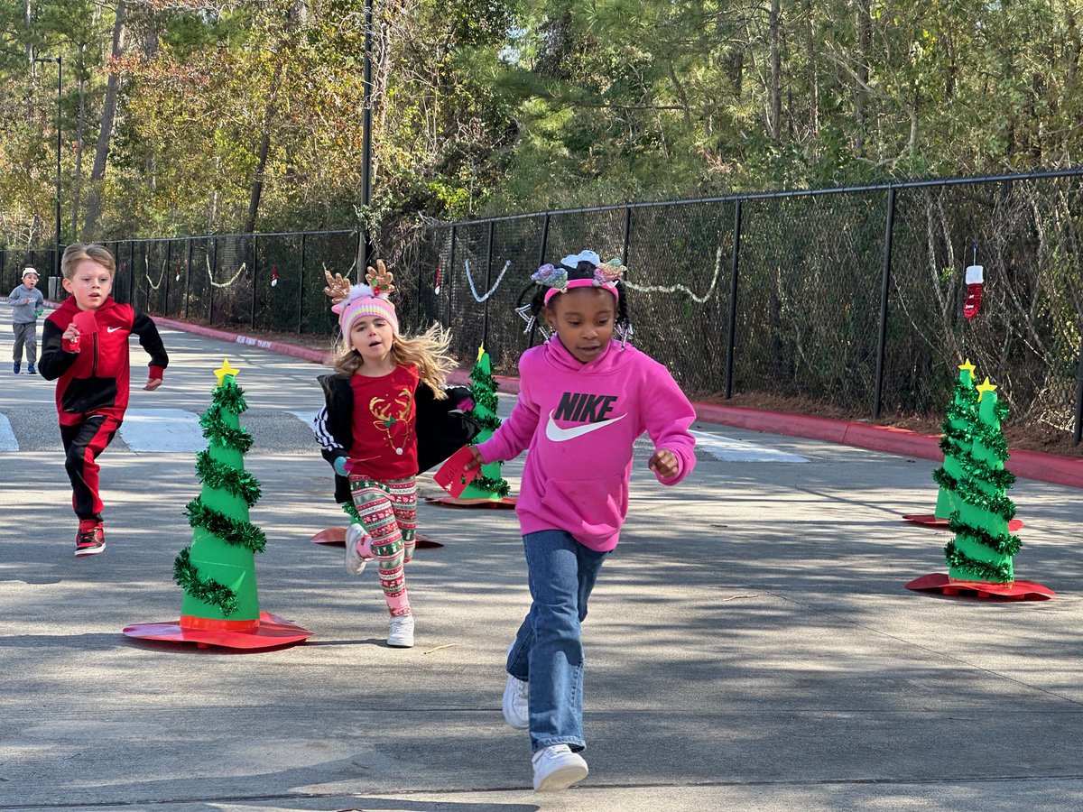 Trot through the pine trees! 🌲🌲🌲<a href="/HumbleISD_GE/">Groves Elementary</a>