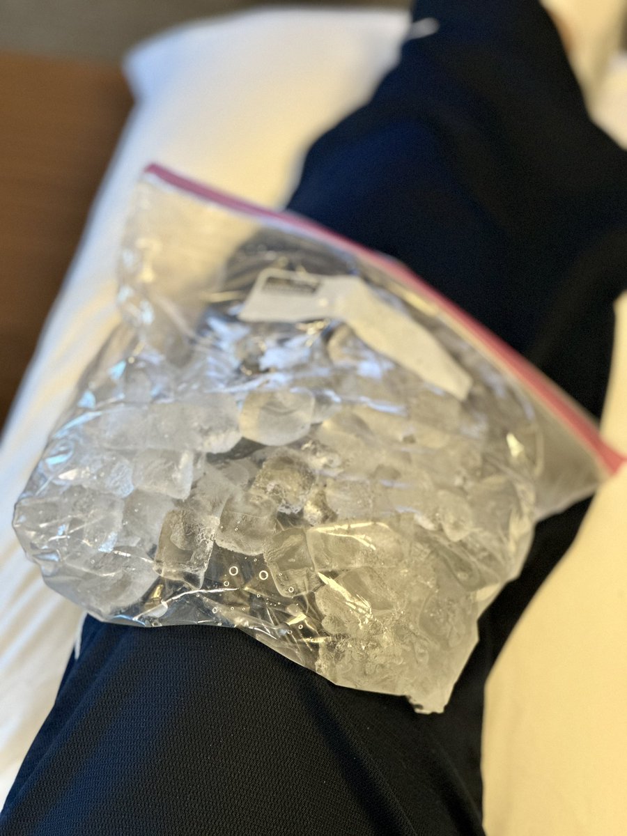 GregLCook's tweet photo. All I need is a ziplock bag and some ice to help relieve the last few days. #gregcookphotography #badknee #badknees #icepack #harddayswork #harddayatwork https://t.co/t96qoAKgvW