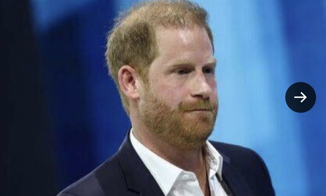 aussiechick48's tweet image. Harry always looks like he's holding in a fart 😂
#FOHarry