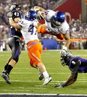 RedditCFB's tweet photo. Boise State will likely be underdogs whether they face Penn State or SMU in the Quarterfinal. Luckily, Boise State as underdogs in the Fiesta Bowl is one of the strongest forces known to man. https://t.co/eDiTEyPavp
