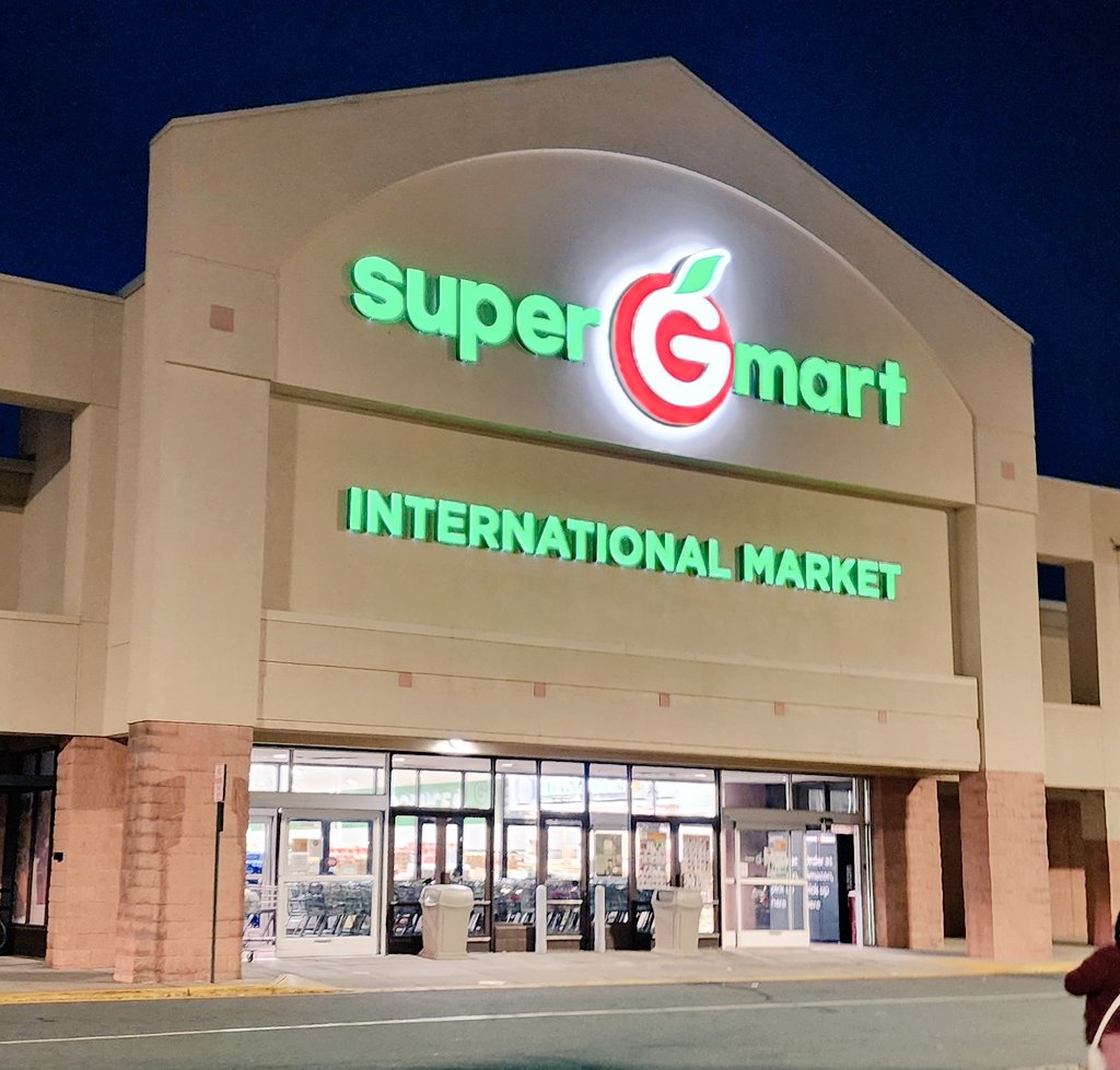 JoseDAlvarez's tweet photo. Who said Charlotte doesn't have an international flavor? #SupportLocalCLT
#ShopSmallCLT https://t.co/SXJHuL9sL0